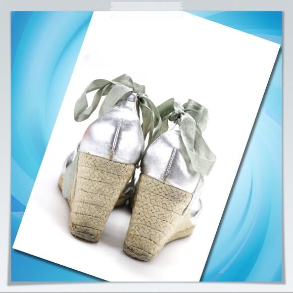 Charles Albert Silver Wedge Espadrilles 8.5 - Picture 3 of 5